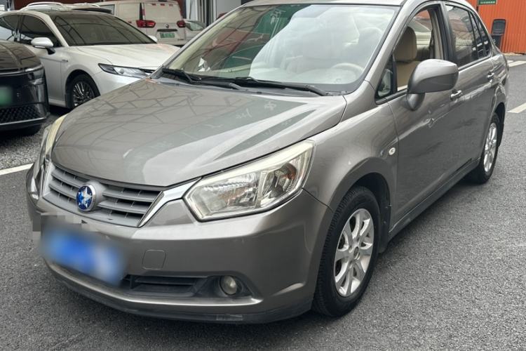 Used Venucia D50 2013 1.6L Automatic Fashion Edition