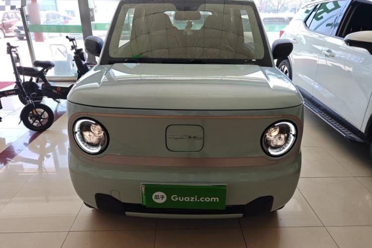 Used Geely Galaxy Panda 2023 Panda Mini 200km Endurance Bear Front