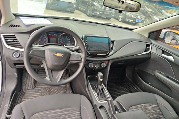 Used Chevrolet Cavalier 2016 1.5L Automatic Xinyue Edition Center Console