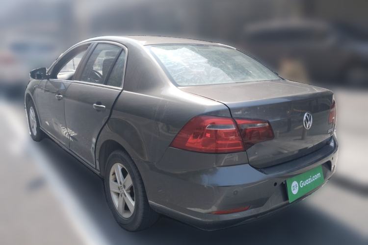 Used Volkswagen Bora 2013 1.6L Manual Fashion Edition
