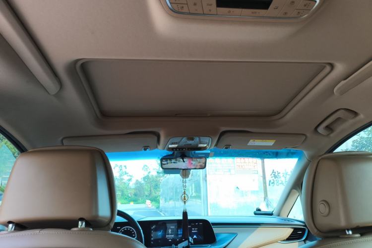 Used Buick GL8 2021 ES Landtrek 653T Smart Luxury Model Headliner