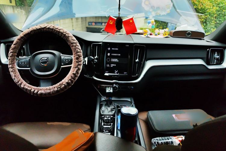 Used Volvo XC60 2021 T5 4x4 Smart Luxury Edition