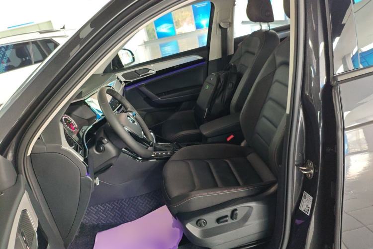 Used Volkswagen Tayron 2021 280TSI Two-Wheel Drive Luxury Smart Connectivity Version
