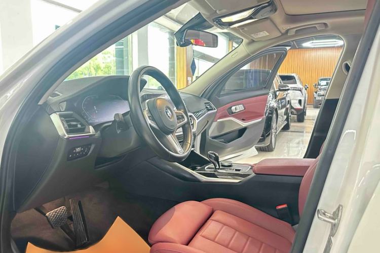 Used BMW 3 Series 2021 Second Facelift 325Li M Sport Package
