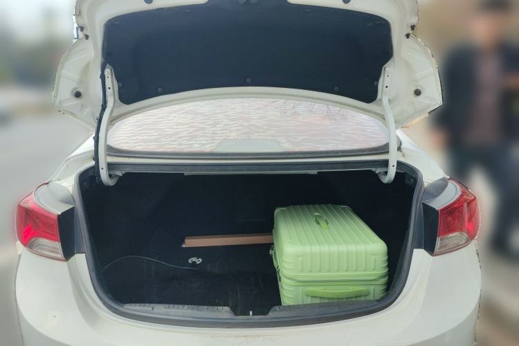 Used Hyundai Elantra (5th Generation / Langdong) 2012 1.6L Automatic Prestige Model
