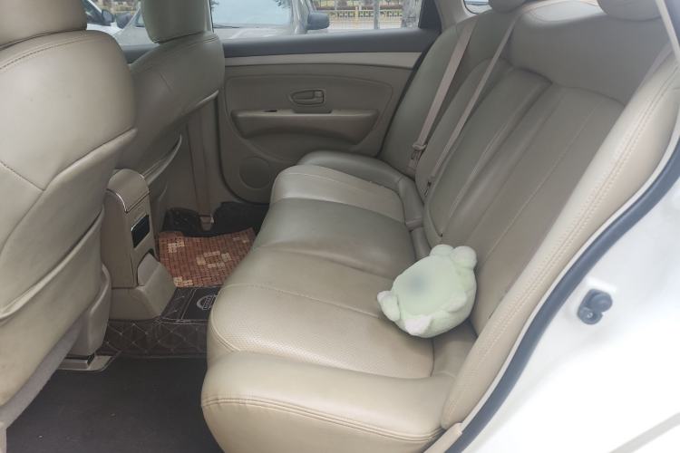 Used Nissan Sylphy 2019 Classic 1.6XE+ CVT SmartConnect Leading Edition Left Rear Seat