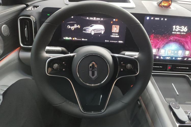 Used Hima AITO M9 2024 Range-Extended Ultra Version 42 kWh 6-Seater Model Steering Wheel