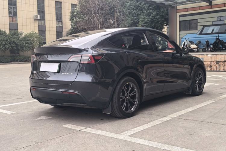 Used Tesla Model Y 2024 Rear-Wheel-Drive Version
