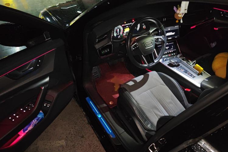 Used Audi A6L New Energy 2020 55 TFSI e quattro Interior 3