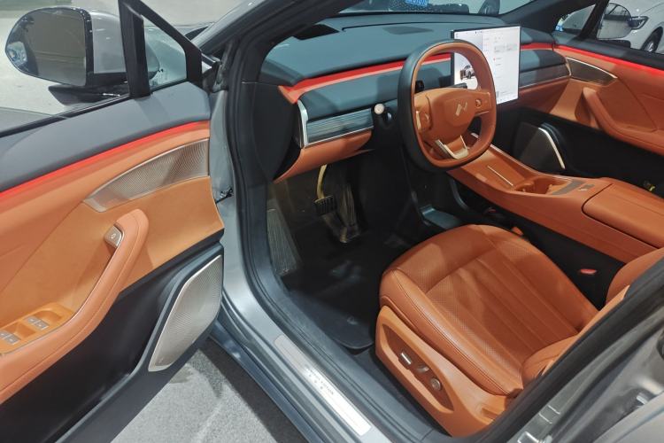 Used ONVO L60 2024 60 kWh Rear-Drive Version