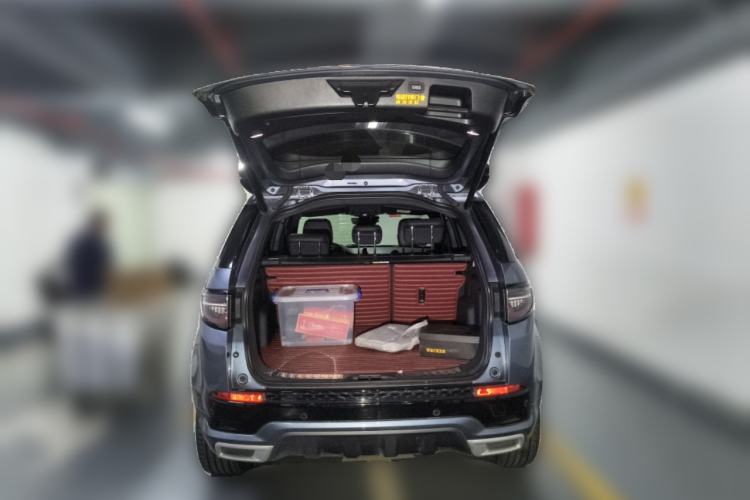 Used Land Rover Discovery Sport 2020 249 PS R-Dynamic Performance Edition Trunk