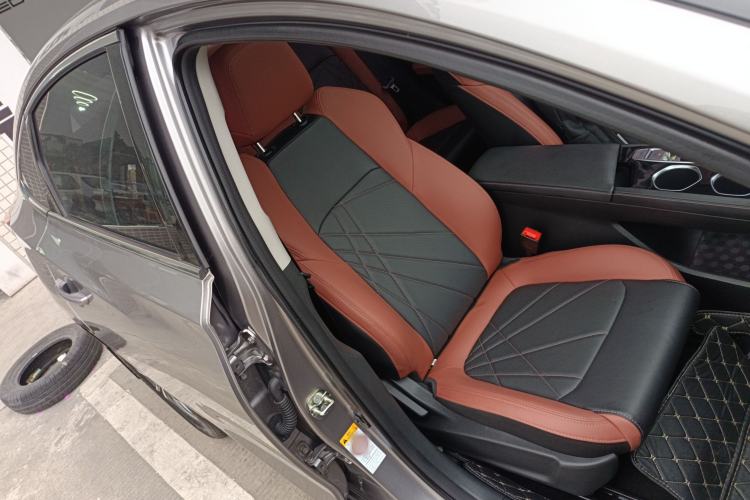 Used Changan Eado 2023 Changan Edition PLUS Blue Whale NE 1.4T GDI DCT Prestige Version
