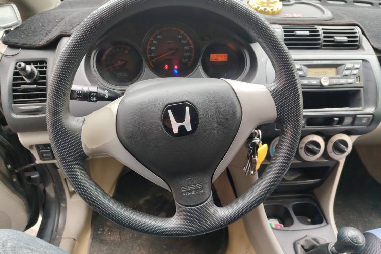 Used Everus S1 2011 1.3L Manual Comfort Edition