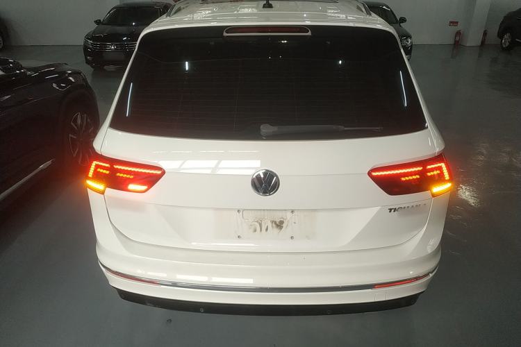 Used Volkswagen Tiguan L 2019 330TSI Automatic Two-Wheel Drive R-Line Flagship Model China VI Standard