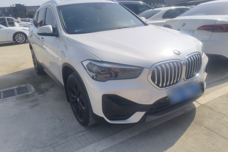 Used BMW X1 2021 sDrive20Li Fashion Model Front Right 45 Deg