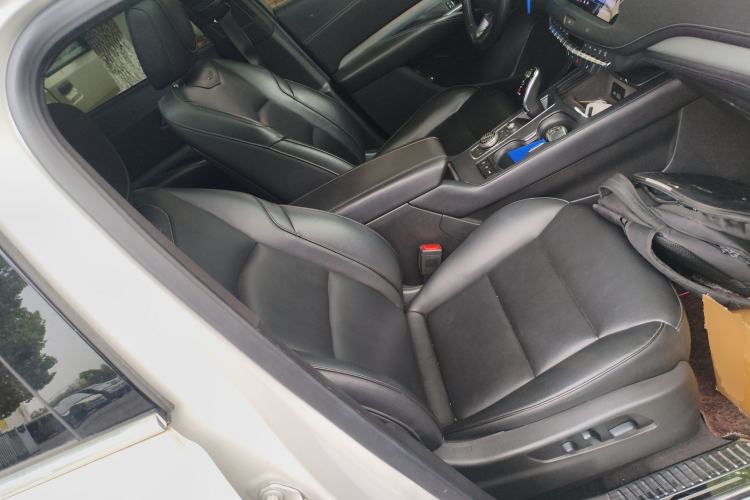 Used Cadillac XT4 2020 28T Two-Wheel-Drive Leading Version