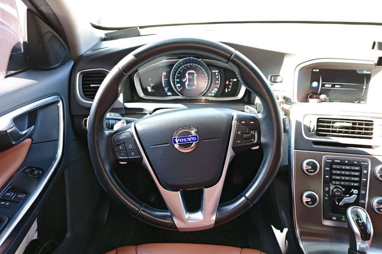 Used Volvo V60 2014 Restyled T5 Zhiya Edition Steering Wheel