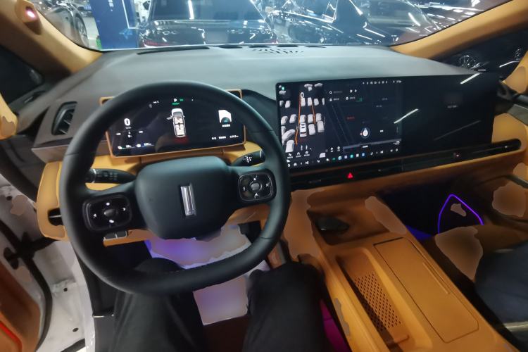 Used Wey Gaoshan 2025 Four-Wheel Drive Alpine 8