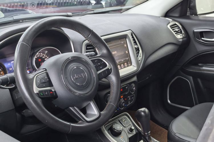 Used Jeep Compass 2017 200T Automatic Family Enjoyment Four-Wheel Drive Edition