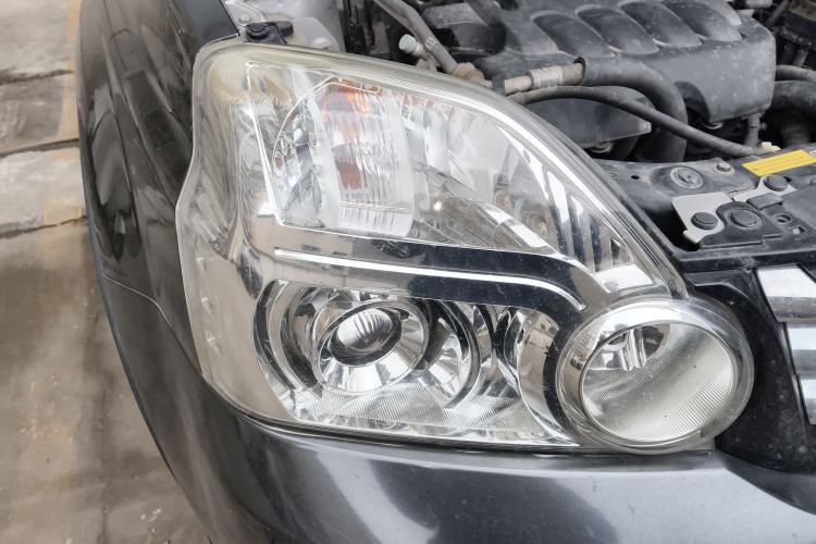 Used Dongfeng Fengdu MX6 2016 2.0L CVT Two-Wheel Drive Dream Edition