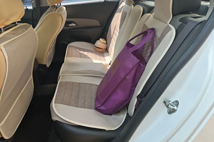 Used Chevrolet Cruze 2012 1.8L SE AT
