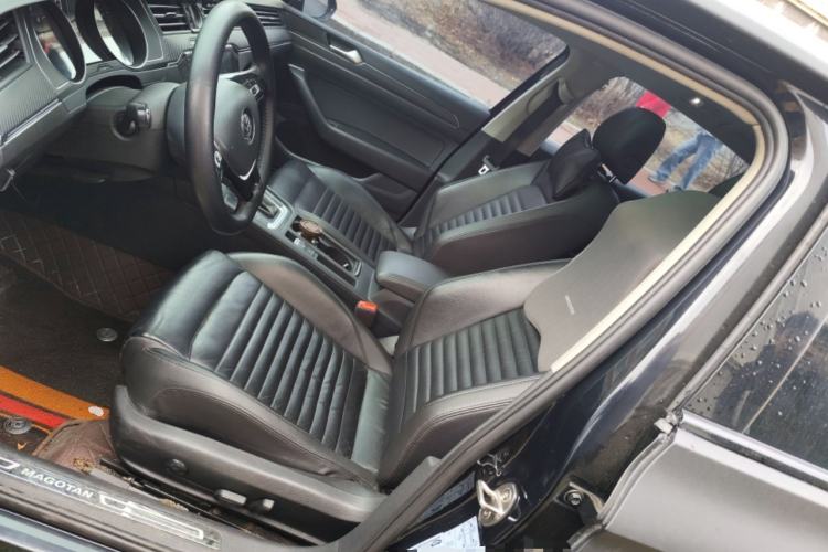 Used Volkswagen Magotan 2018 280TSI DSG Comfort Model