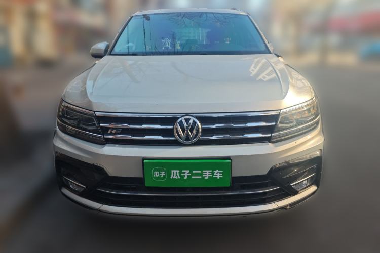 Used Volkswagen Tiguan L 2020 330TSI Automatic Two-Wheel Drive R-Line Flagship Version China VI Standard