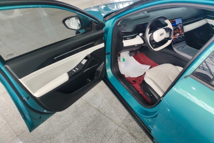 Used Geely Galaxy L6 2023 125km MAX Driver Seat