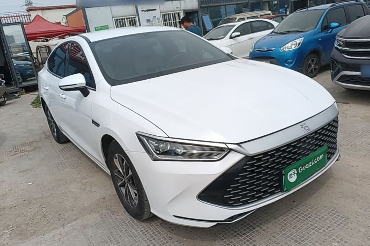 Used BYD Qin PLUS 2023 Champion Edition DM-i 55KM Leading Model Front Right 45 Deg