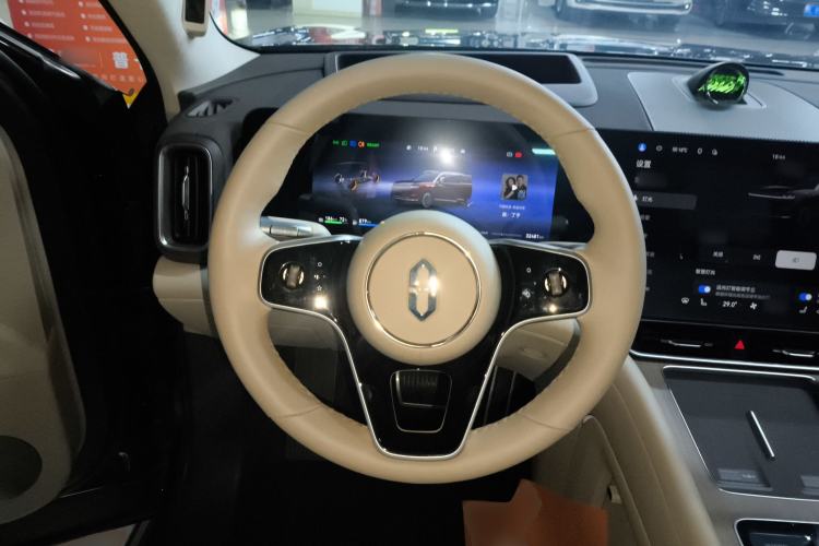 Used Hima AITO M9 2025 Extended-Range Ultra Version 52 kWh 6-Seater