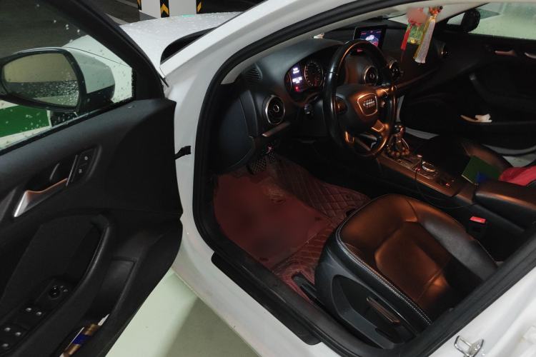 Used Audi A3 2014 Limousine 35 TFSI Automatic Advanced Model
