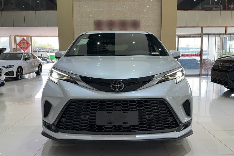 Used Toyota Granvia 2024 2.5L Hybrid Prestige PLUS Edition
