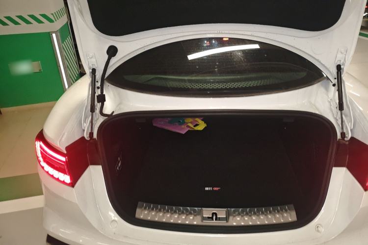 Used NETA GT 2023 580 AWD Trunk