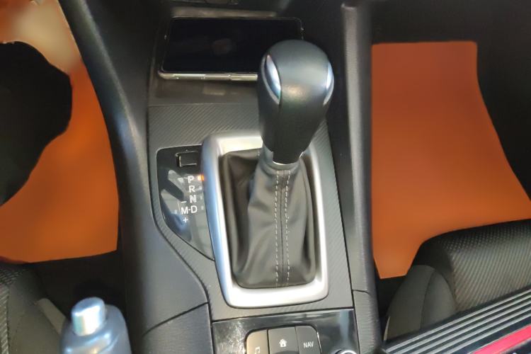 Used Mazda 3 Axela 2019 Cloud-Control Edition Hatchback 1.5L Automatic Comfort Model China VI Standard Gear Lever