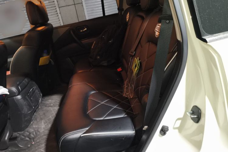 Used Nissan Patrol 2018 4.0L LinkedIn Edition Left Rear Seat