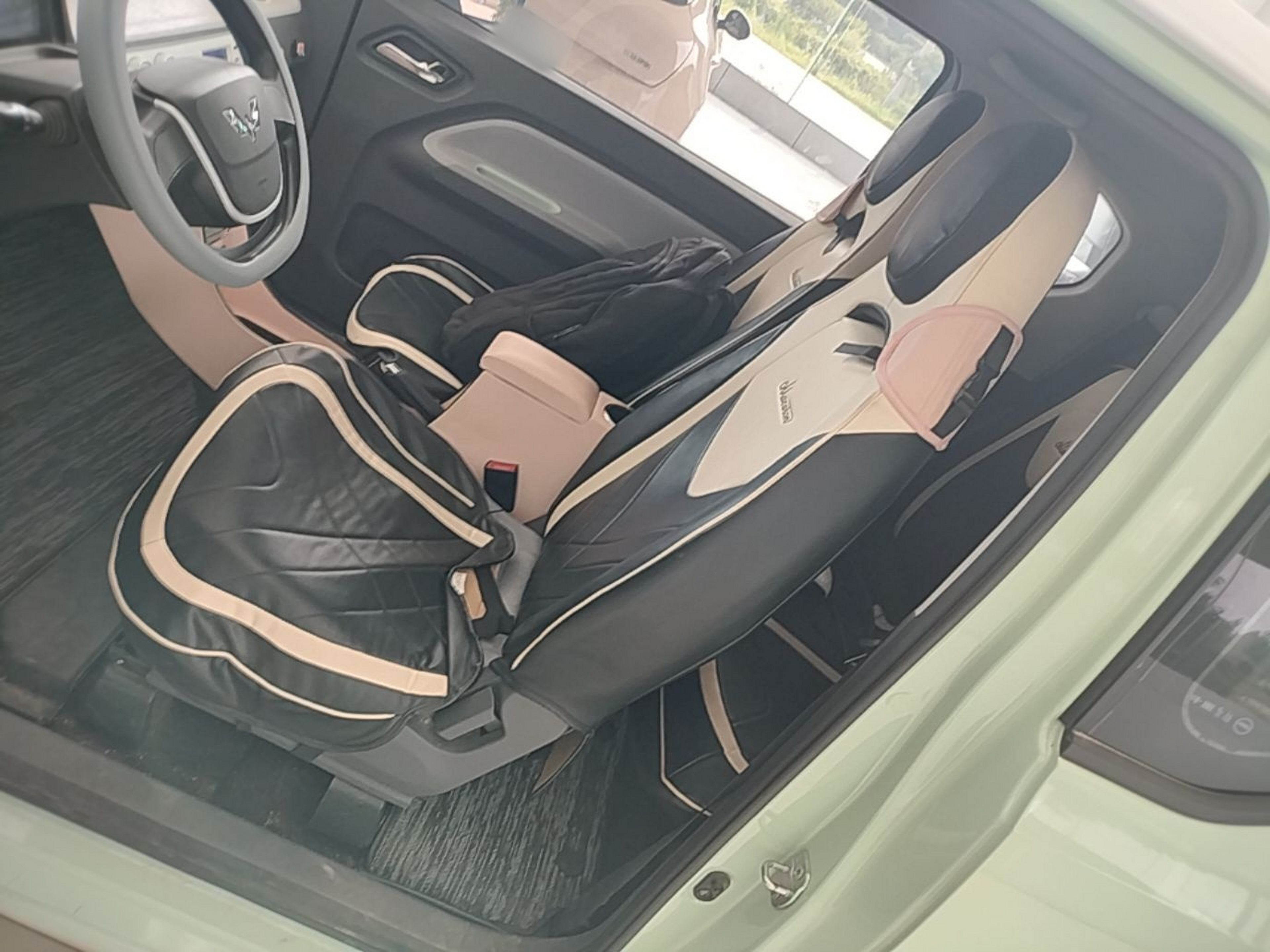 Interior delantero
