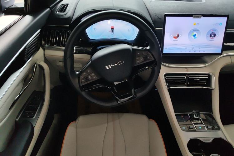 Used BYD Song PLUS New Energy 2023 Champion Edition DM-i 110KM Flagship Model
