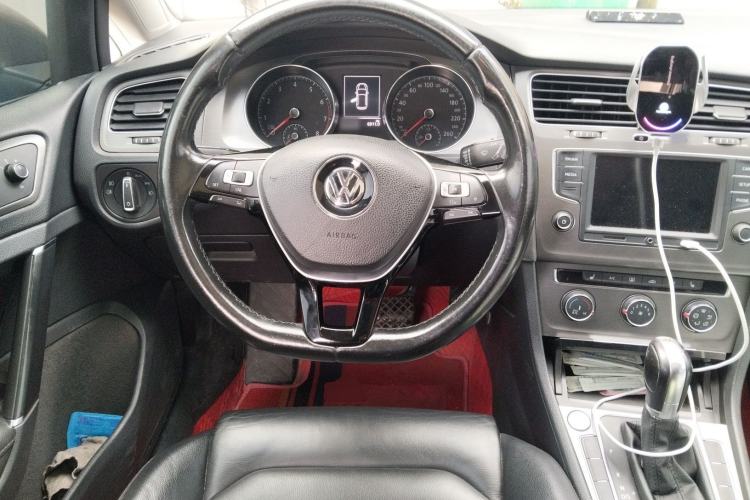 Used Volkswagen Golf 2016 230TSI Automatic Luxury Version