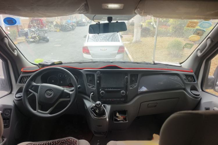 Used Foton Toano 2020 2.0T Multi-Function Extended Wheelbase Mid-Roof 5/6/7-Seater China VI4F20TC3
