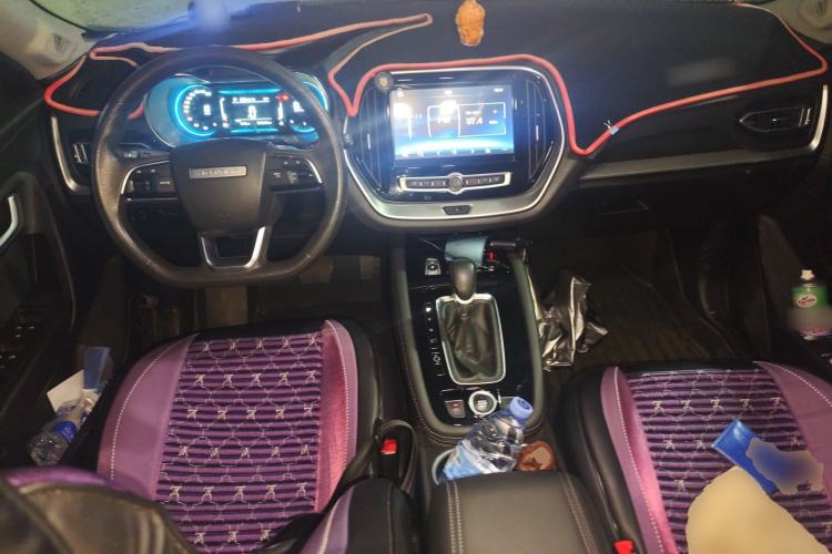 Used JETOUR X70M 2020 1.5T DCT Companion Version Center Console