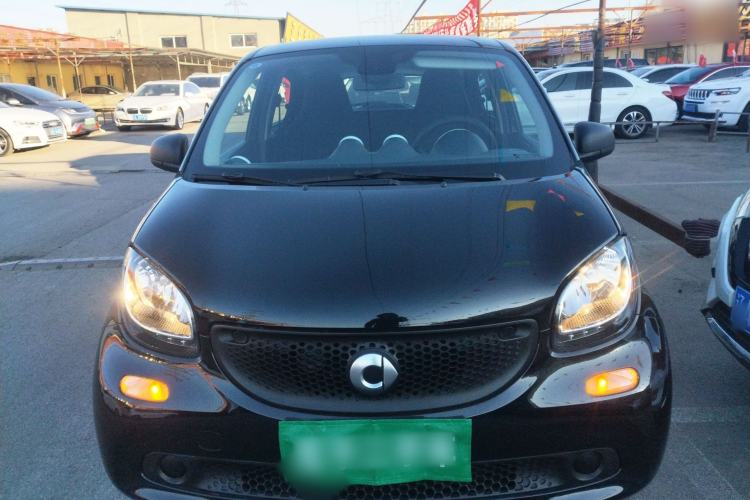 Used smart forfour 2016 1.0L 52 kW Dynamic Edition
