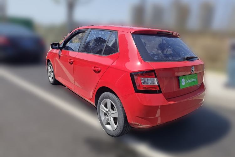 Used Skoda Fabia 2017 1.4L Automatic Car Enjoy Edition
