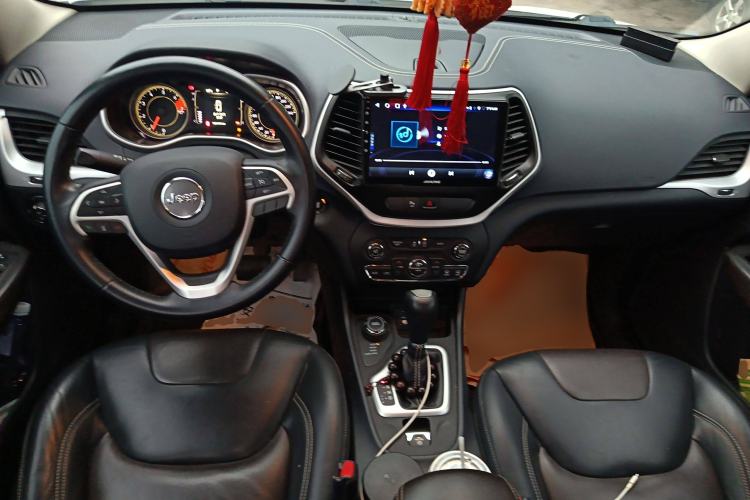 Used Jeep Cherokee 2016 2.4L Professional Edition