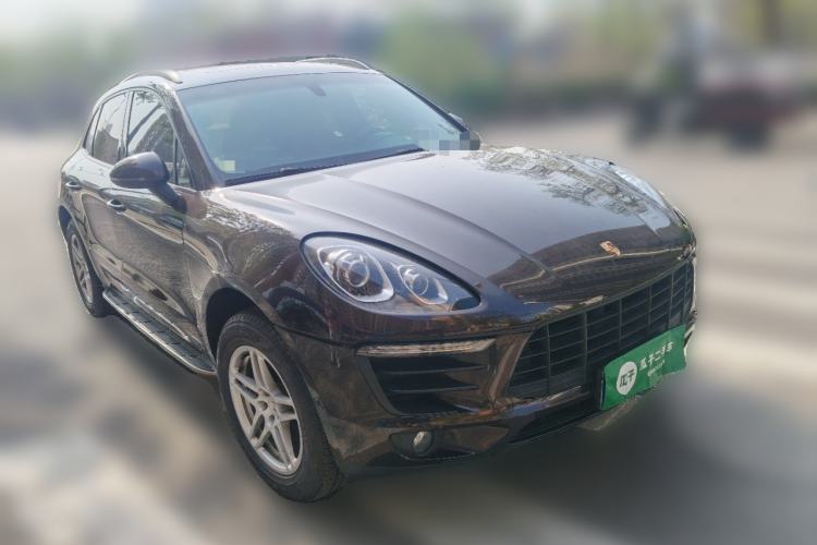 Used Porsche Macan 2014 Macan 2.0T Front Right 45 Deg