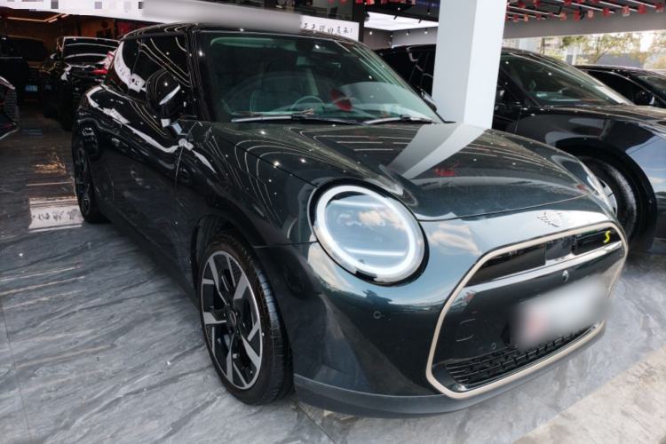 Used MINI Electric COOPER 2024 452km COOPER SE Artist
