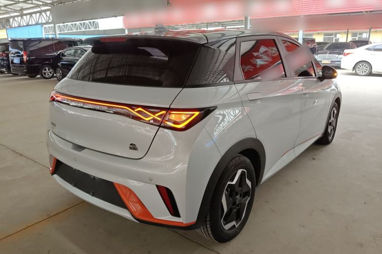 Used BYD Dolphin 2021 405 km Fashion Edition
