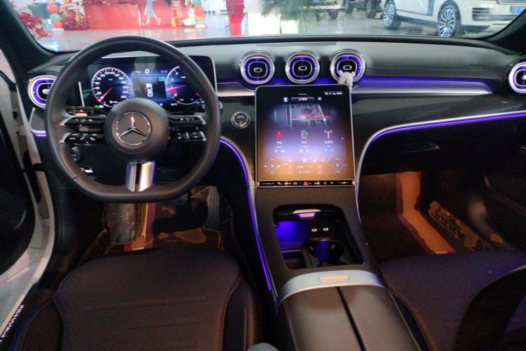Used Mercedes-Benz C-Class 2023 Restyled C 260 L Sport Edition Center Console