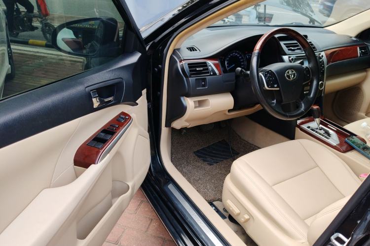 Used Toyota Camry 2012 2.0G Luxury Edition