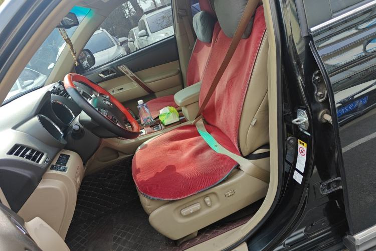 Used Toyota Highlander 2012 2.7L Two-Wheel Drive 7-Seater Ultimate Edition