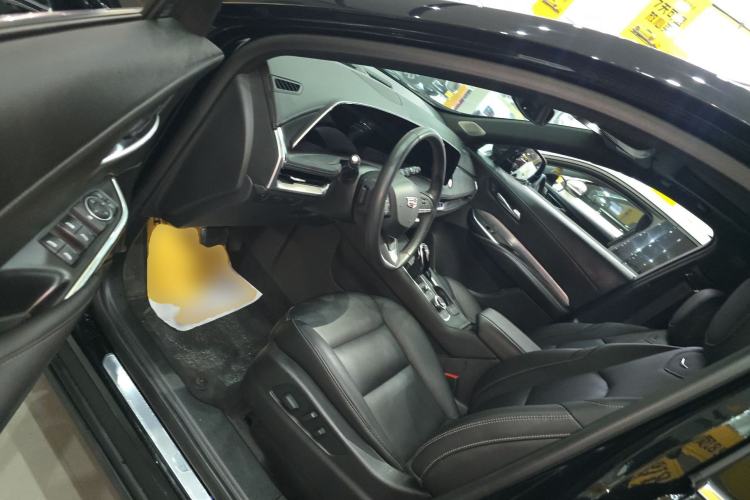 Used Cadillac XT4 2024 28T Two-Wheel-Drive Luxury Version